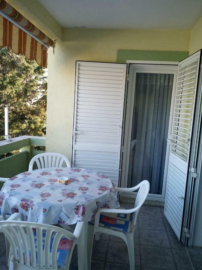 Apartmani Ana Vir Eksteriør billede